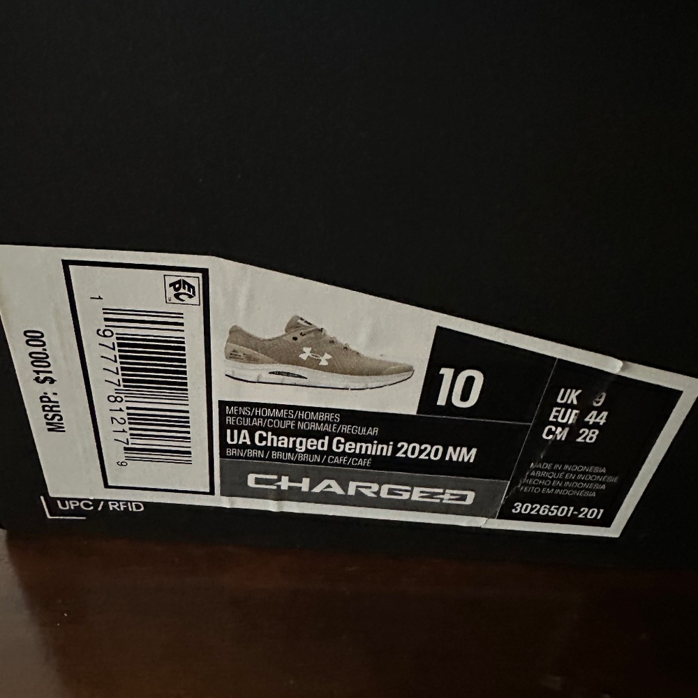 Under Armour New With Box (10)